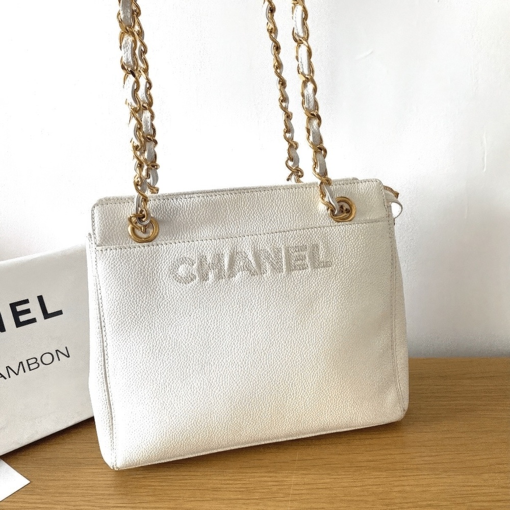 CHANEL White Caviar Leather Bag